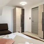 Tengercsillag Vendeghaz * Alsóörs