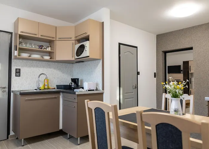 Tengercsillag Vendeghaz * Alsóörs