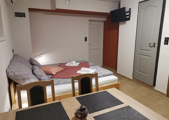 Tengercsillag Vendeghaz Apartament Alsóörs
